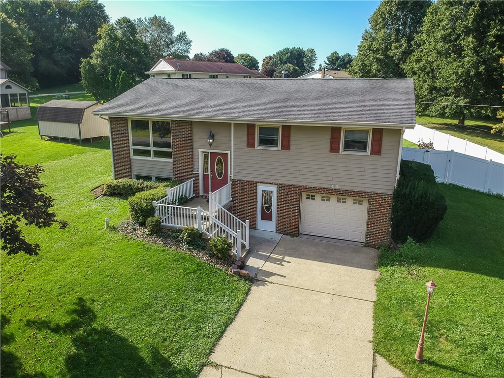 493 Mccombs Cir — photo 1