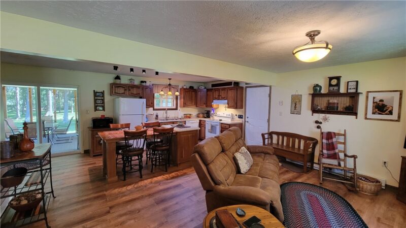 636 Beaver Dam Road — photo 3