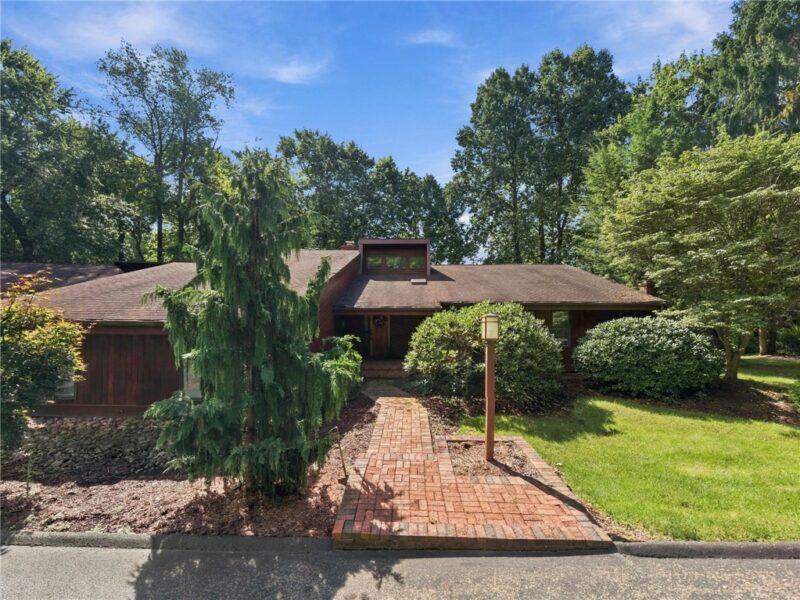 311 Lakewood Rd — photo 2