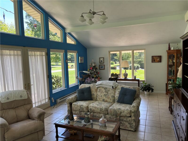 3008 Court Pl — photo 3