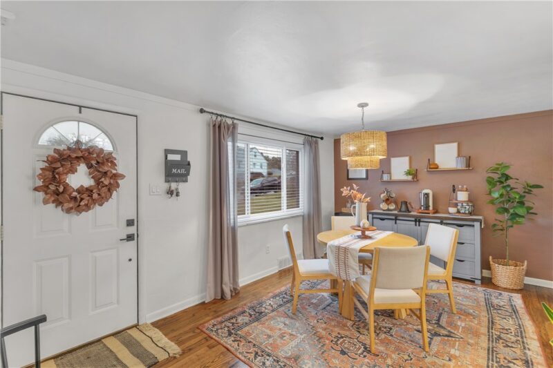 207 Clifford Ave — photo 4