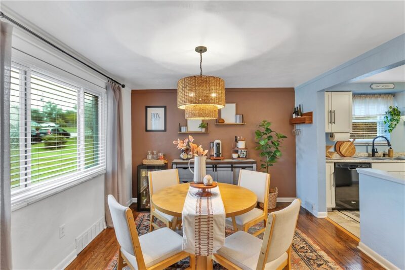 207 Clifford Ave — photo 6