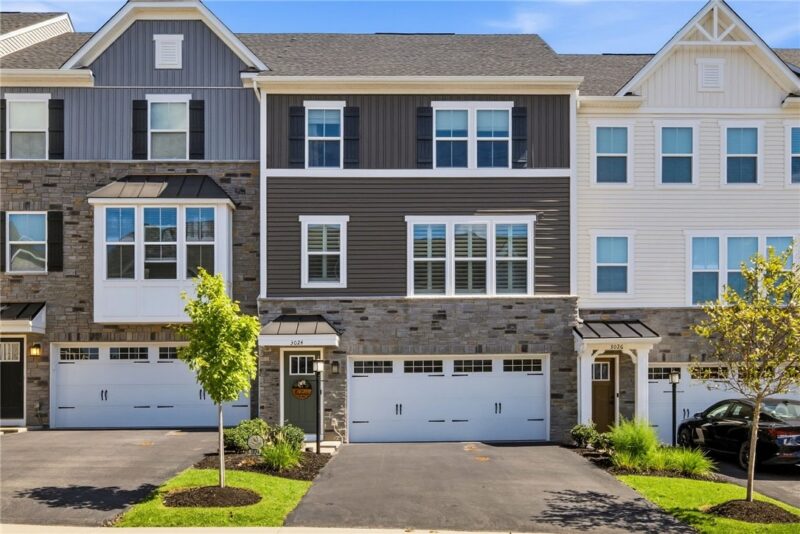 3024 Olivetre Dr