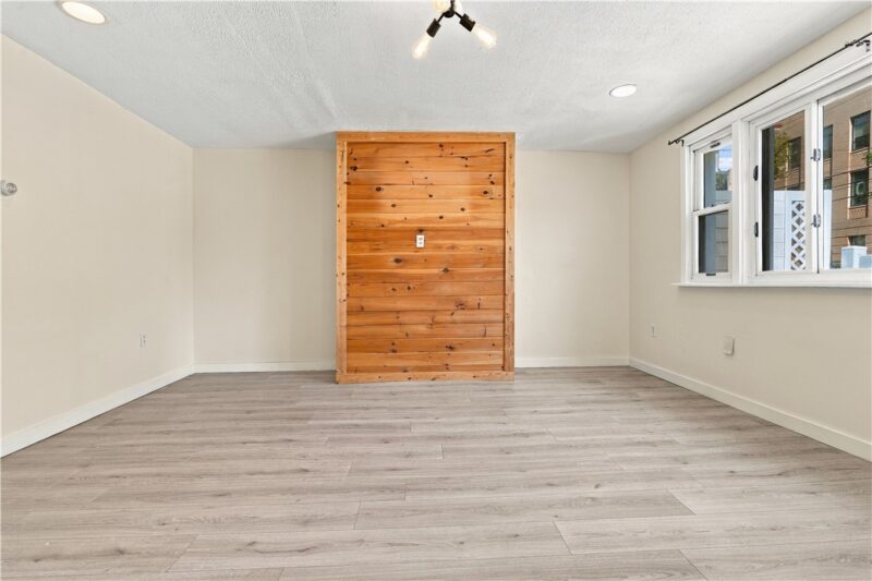 803 Crucible St — photo 3