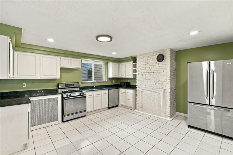 803 Crucible St — photo 6