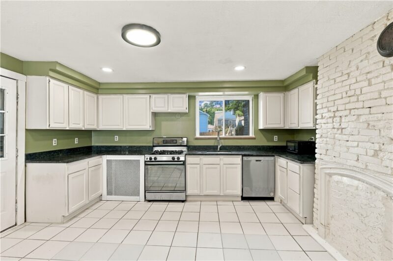 803 Crucible St — photo 8