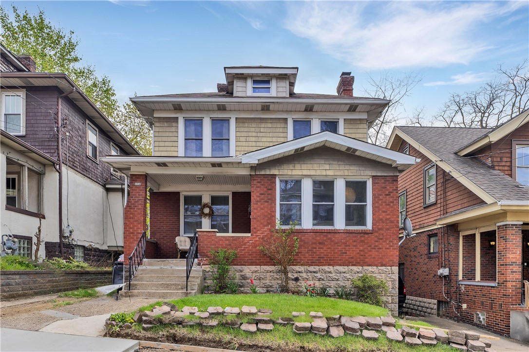 330 Elizabeth Ave — photo 1