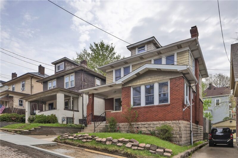 330 Elizabeth Ave — photo 3