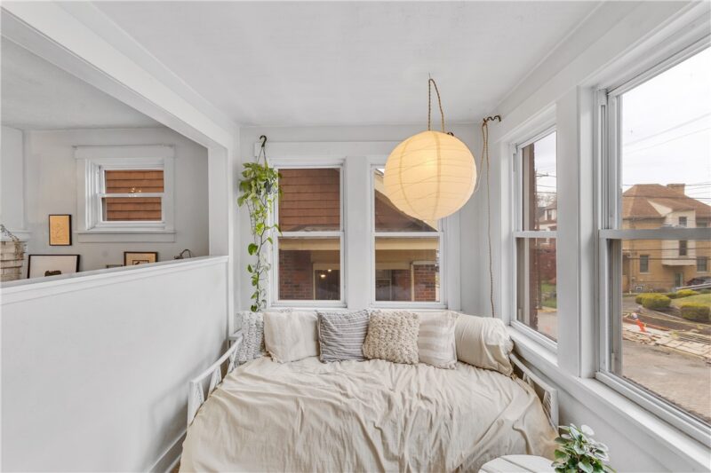 330 Elizabeth Ave — photo 5
