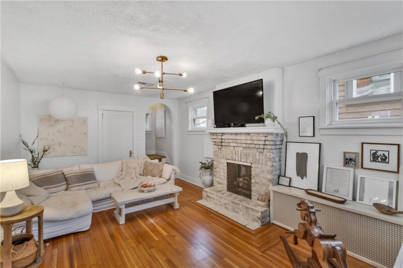 330 Elizabeth Ave — photo 6