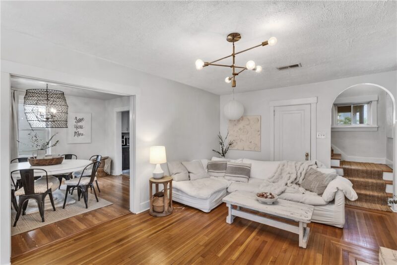 330 Elizabeth Ave — photo 7
