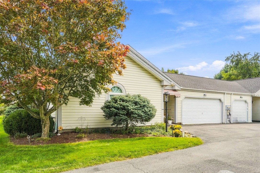 200 Huckleberry Court — photo 1