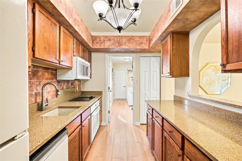 200 Huckleberry Court — photo 7