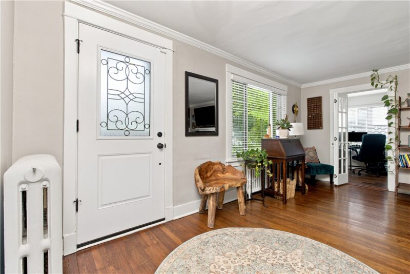 120 Maple Avenue — photo 3