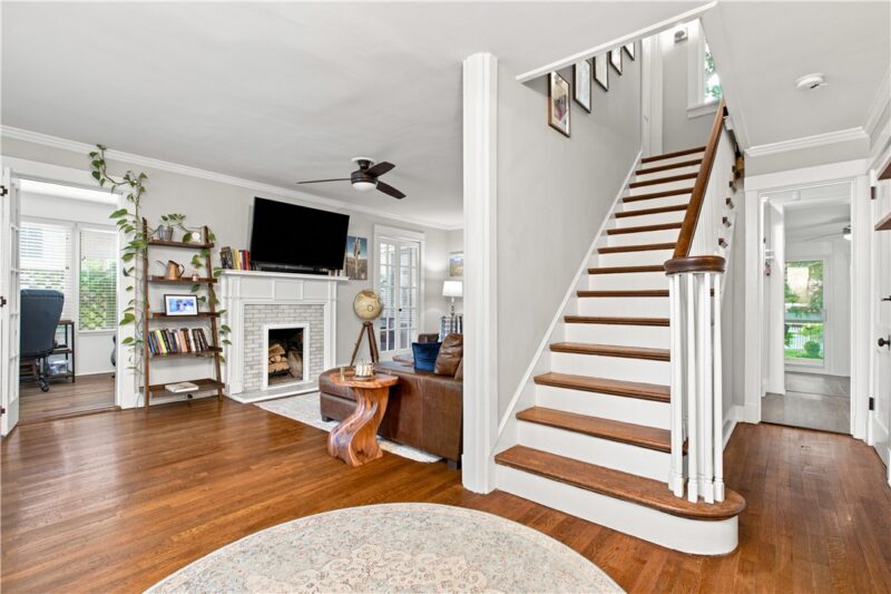 120 Maple Avenue — photo 4