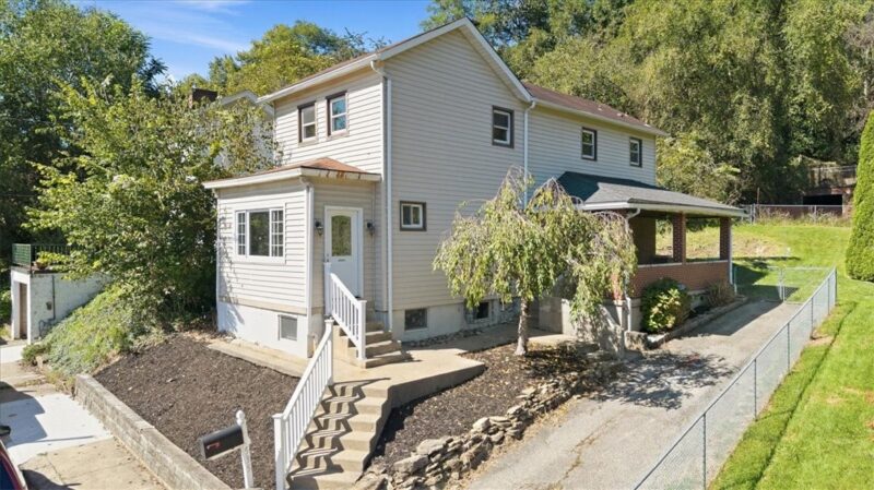 535 Justus Ave — photo 2
