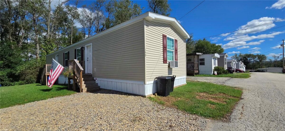 140 Roundtop Cir — photo 1
