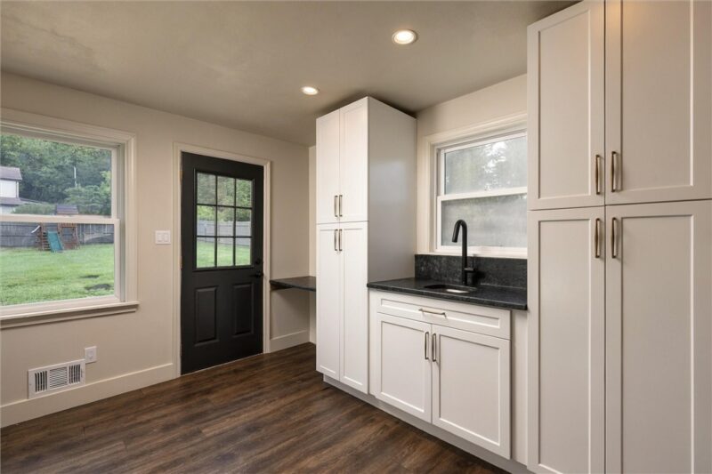817 Victory Rd — photo 8