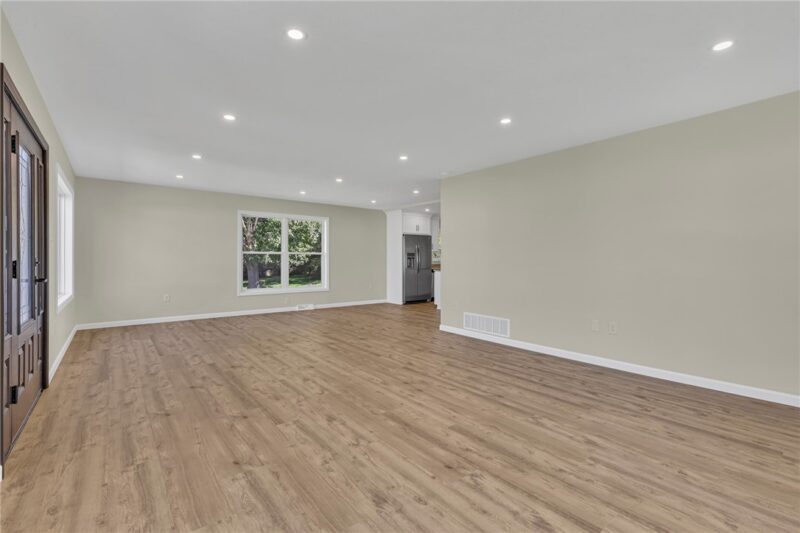 1289 Chestnut St — photo 5