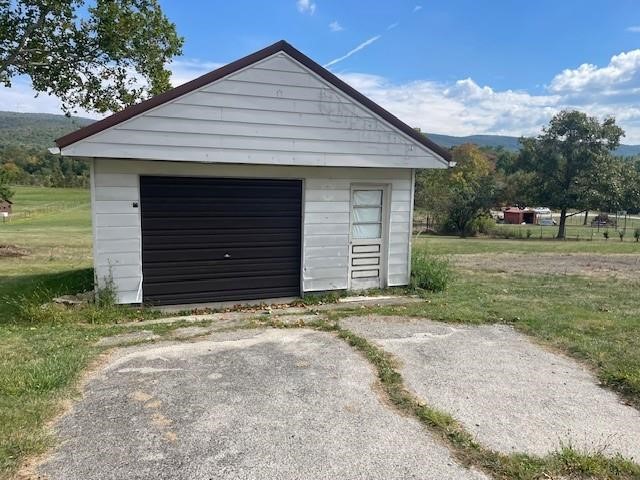 2140 SPRINGHILL FURNACE ROAD — photo 1
