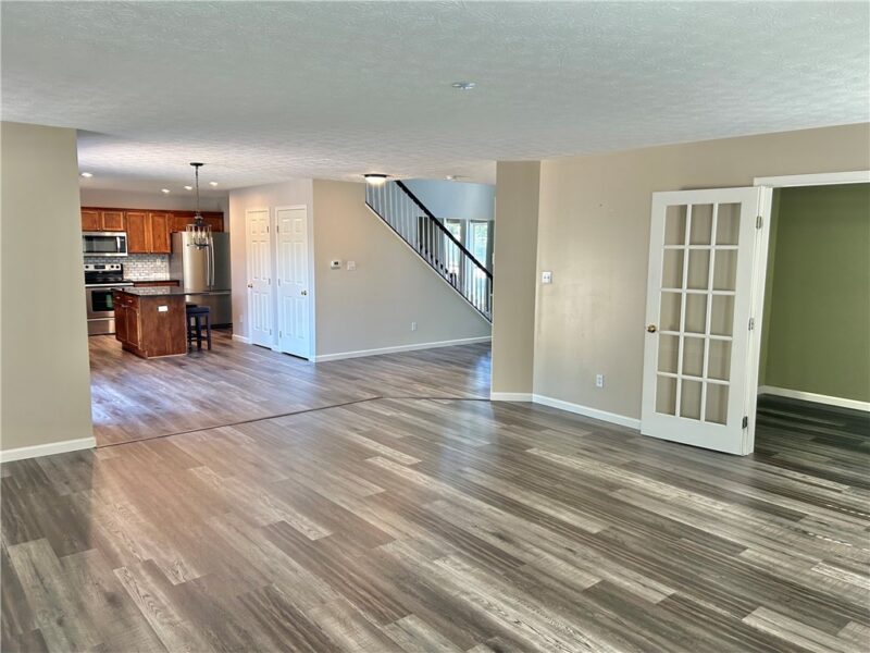 114 Majestic Dr — photo 3