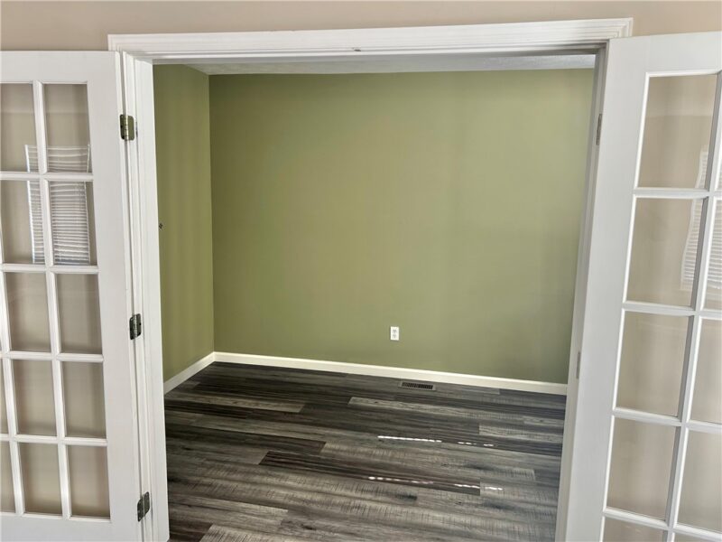 114 Majestic Dr — photo 6