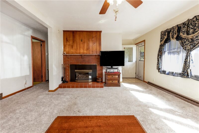 649 N Liberty Rd. — photo 7
