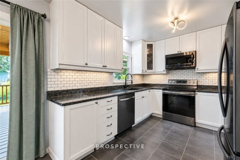 11 Pine St — photo 8