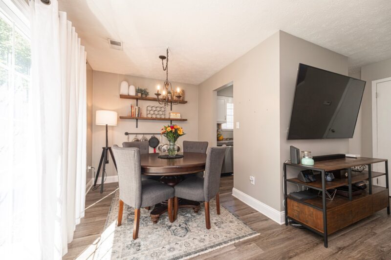 65 New London Lane — photo 7