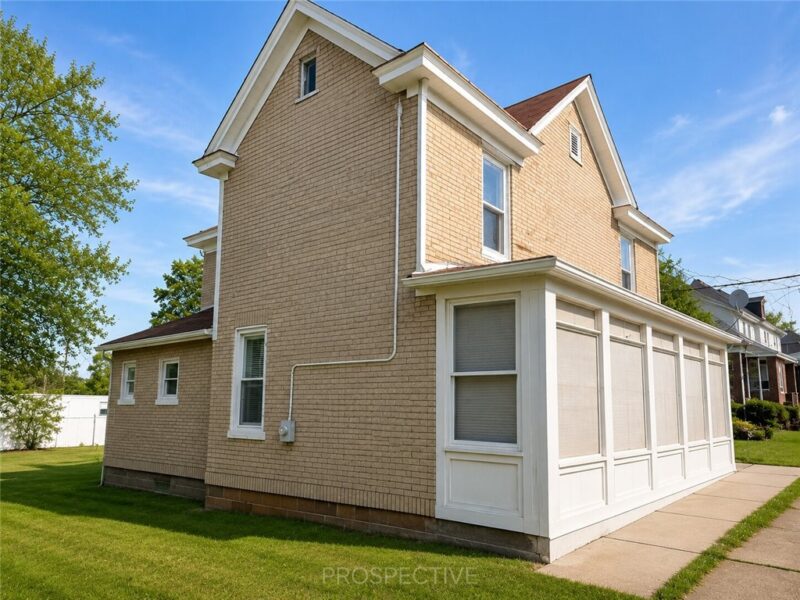 221 N Gallatin Ave — photo 6