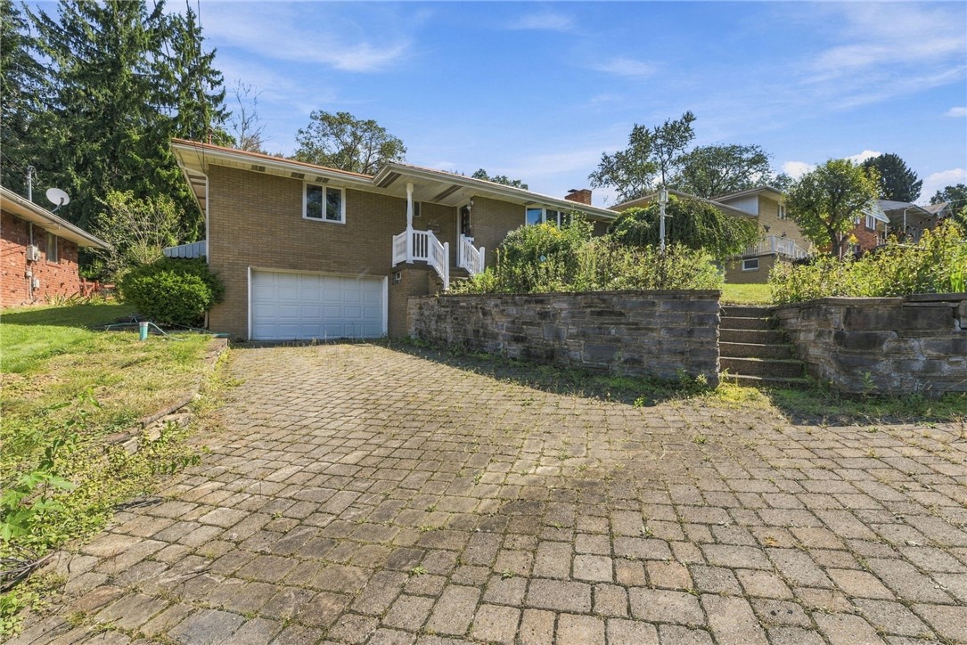 719 Locust Street — photo 1