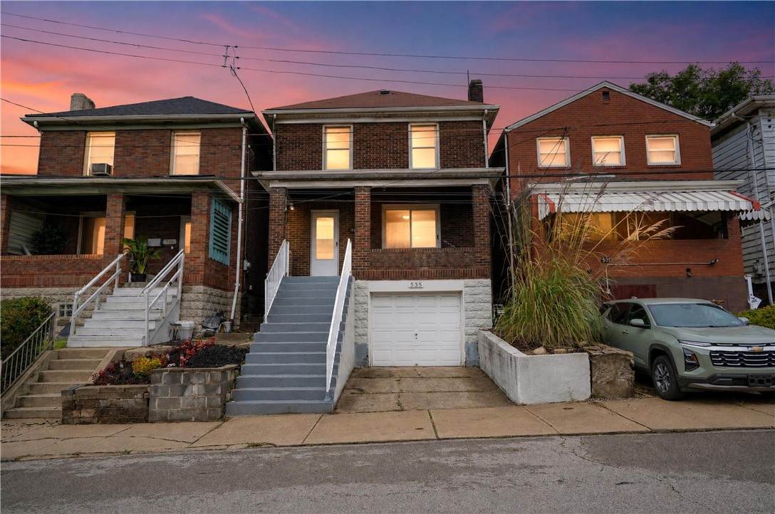 535 Collins Ave — photo 1