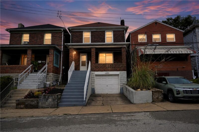535 Collins Ave — photo 3
