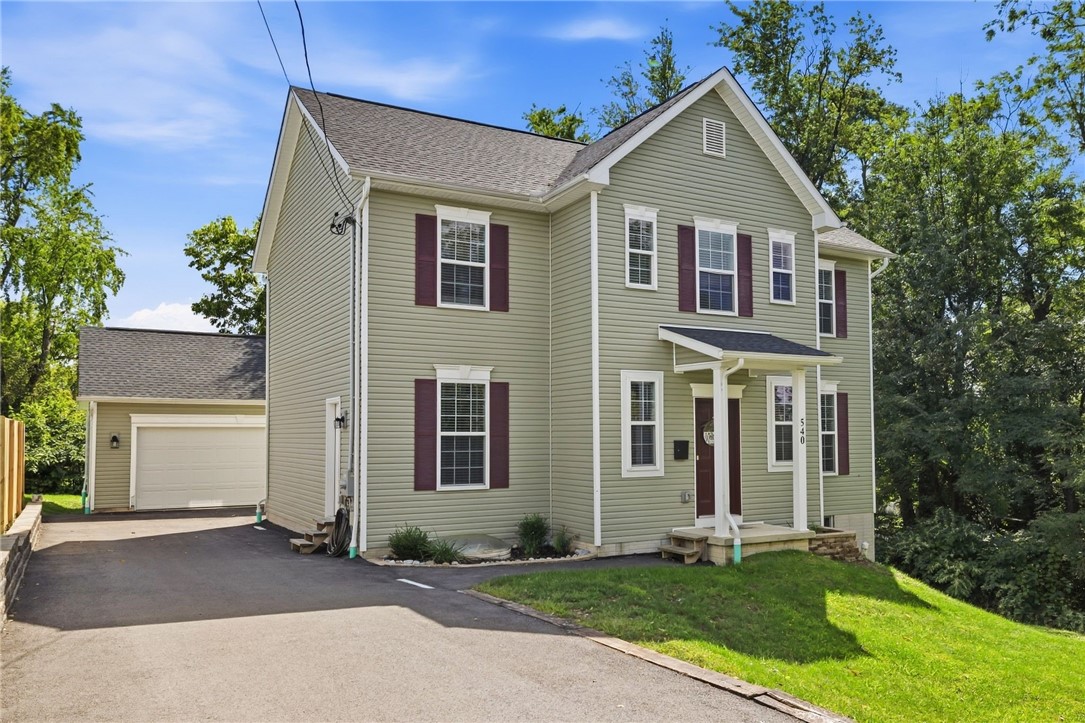 540 Blackstone St — photo 1
