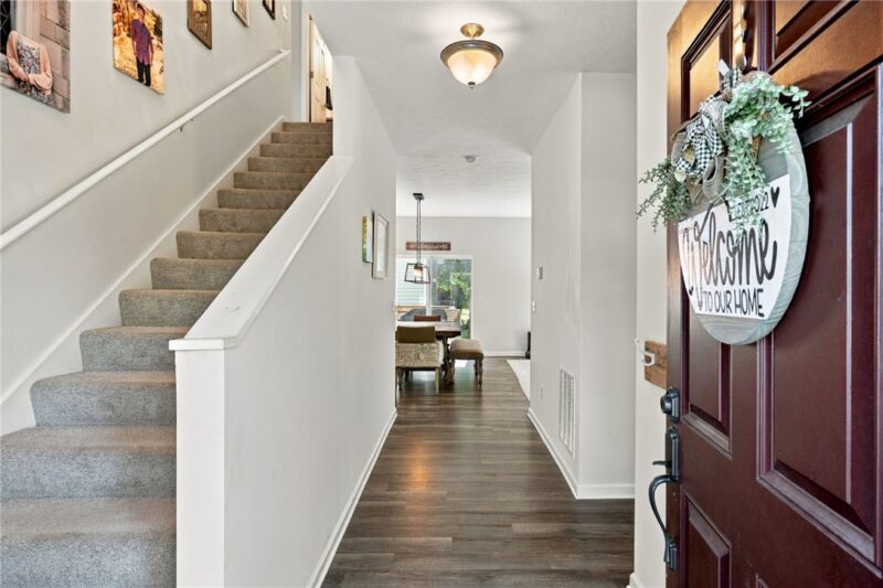 540 Blackstone St — photo 4