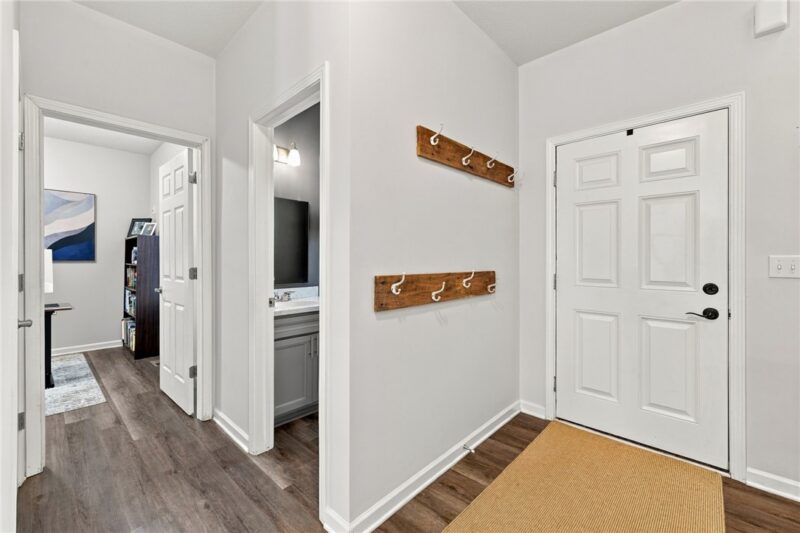540 Blackstone St — photo 6