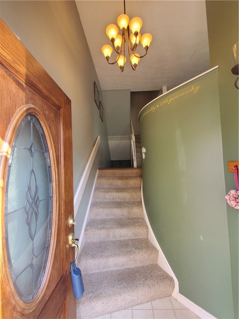 2635 Hunters Point Dr — photo 2
