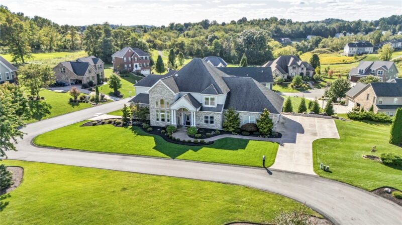 2001 Ashley Ct