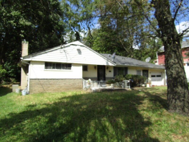 2115 Laketon Rd — photo 2
