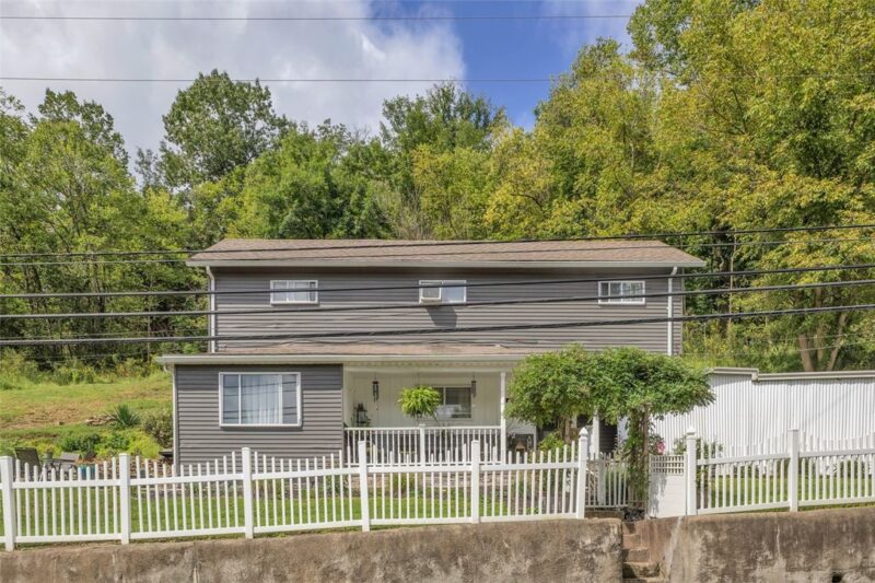 1722 Blythedale Rd — photo 2