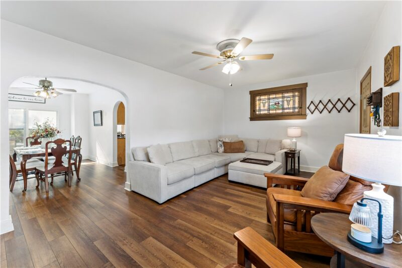 2689 Crosby Ave — photo 6