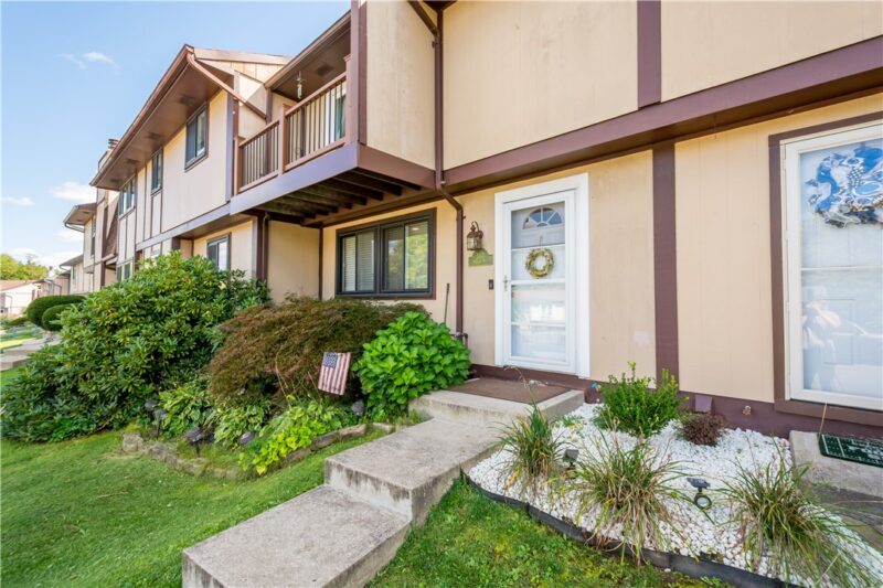 203 Walden Way — photo 3