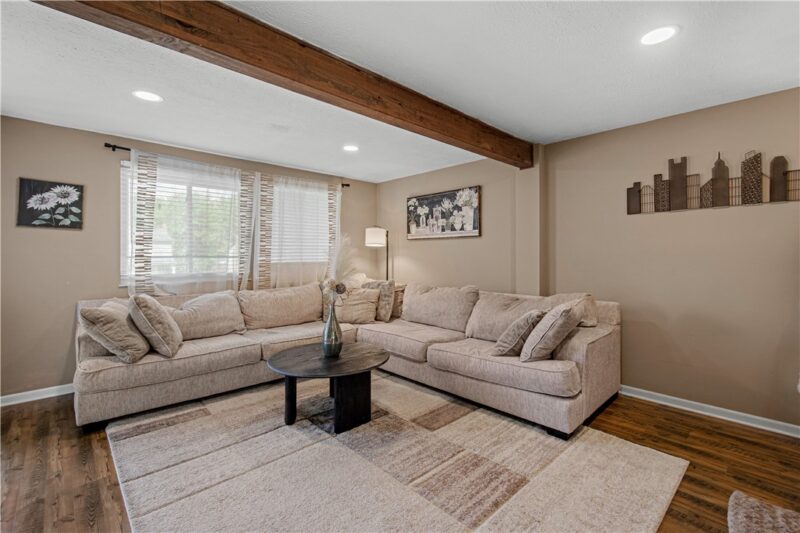 203 Walden Way — photo 6