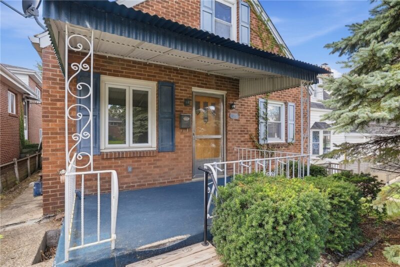 1515 Ridge Ave — photo 3