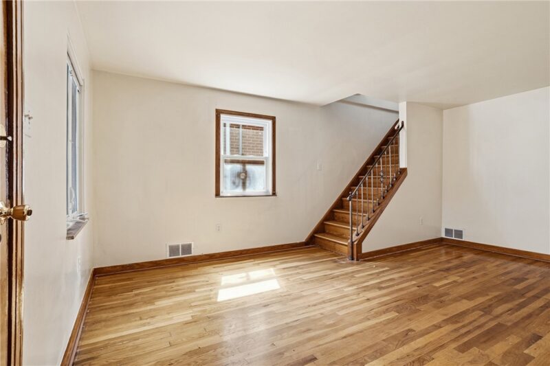 1515 Ridge Ave — photo 5