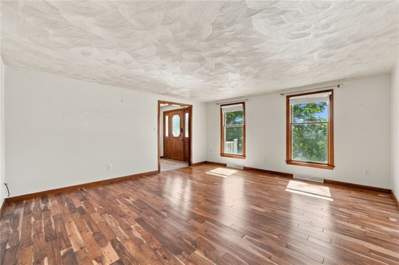 9 Northwood Rd — photo 5