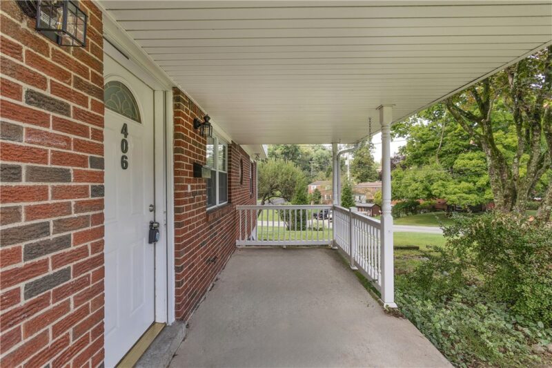406 Eden Drive — photo 3