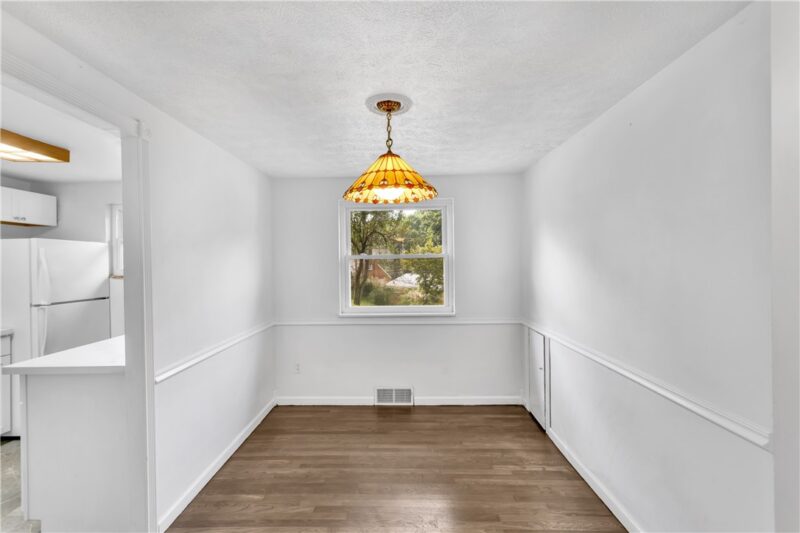 406 Eden Drive — photo 8