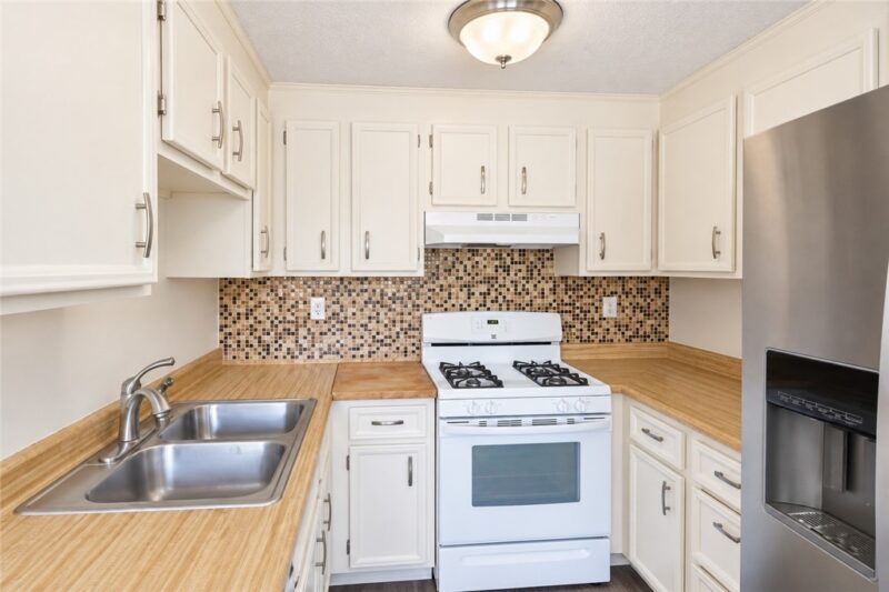 3105 Laurel Ridge Cir — photo 5