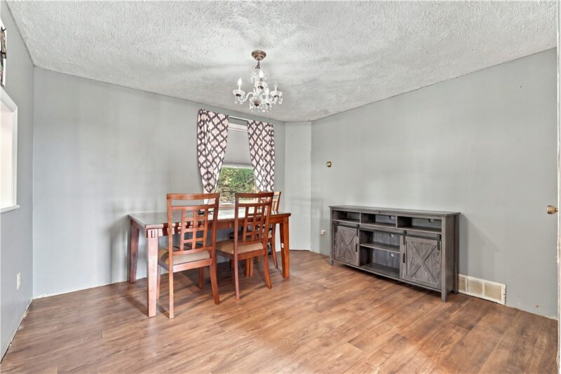 624 Spang Ave — photo 5